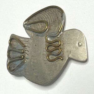 VTG Tooled Etched Metal Flying Bird Brooch Pin Silver Tone w/Cooper Outlines